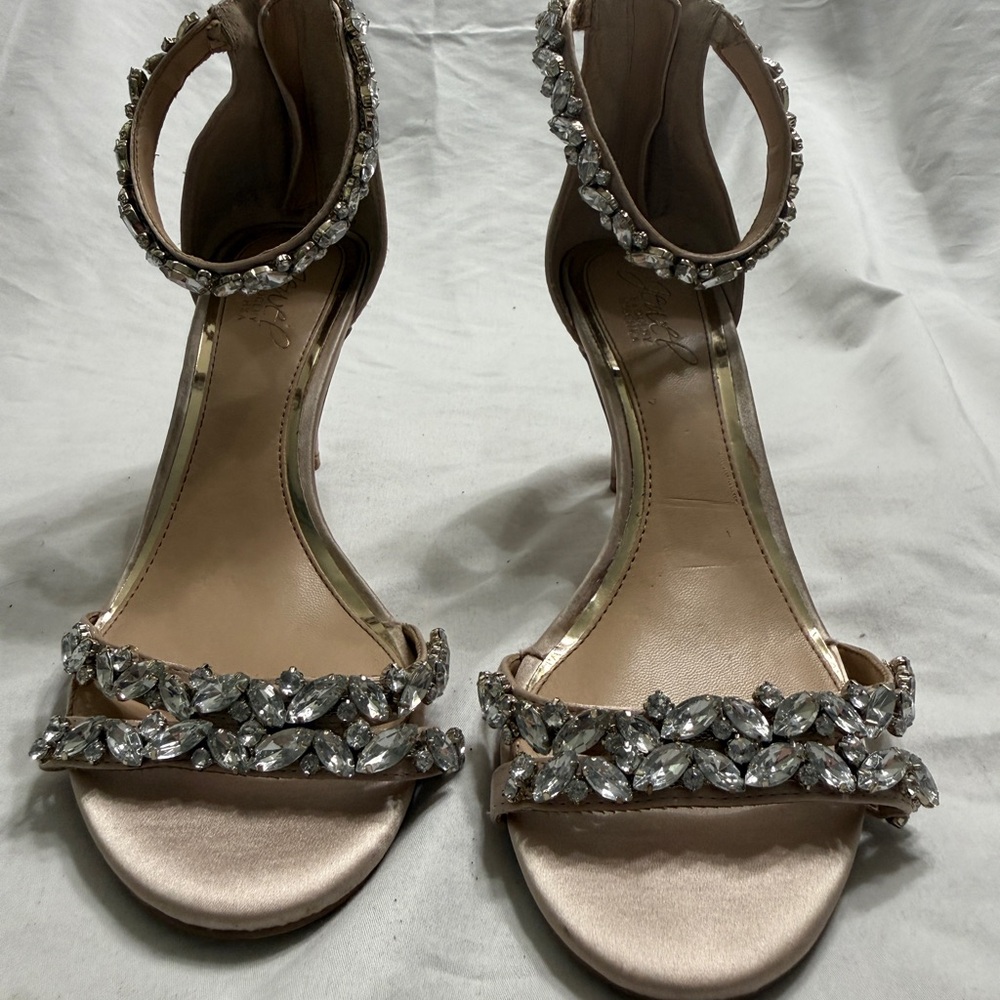 Jewel Badgley Mischka Heels 7.5 Champagne Rhinestone Ankle Strap Wedding Prom